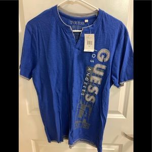 Guess men’s medium Henley t shirt - blue